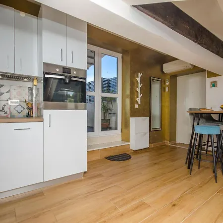 아파트 Jacuzzi Sky *