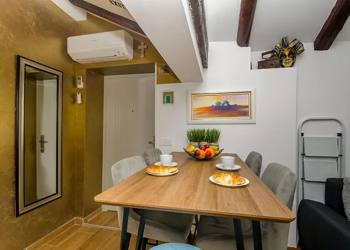 Apartment Jacuzzi Sky *