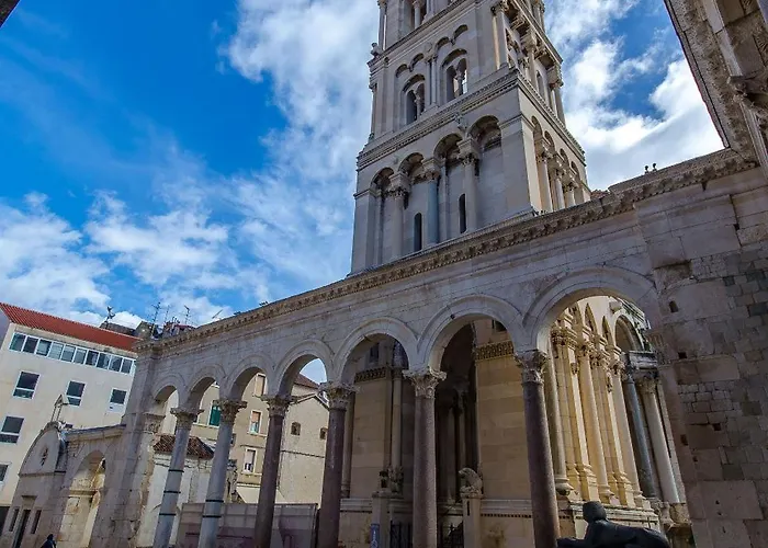 Apartment Jacuzzi Sky *