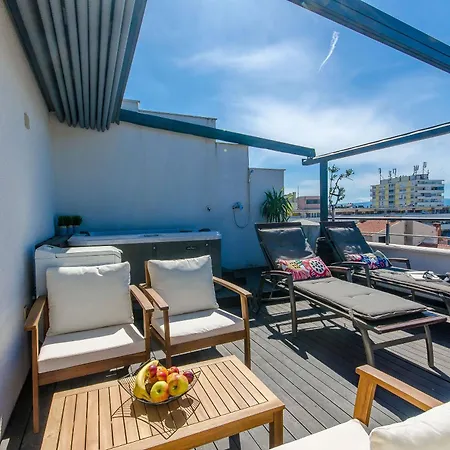 Jacuzzi Sky Апартаменты Сплит
