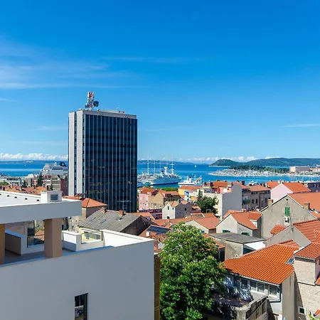 Apartman Jacuzzi Sky Split