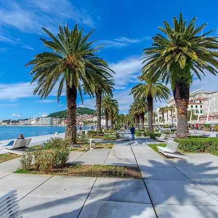 Apartman Jacuzzi Sky Split